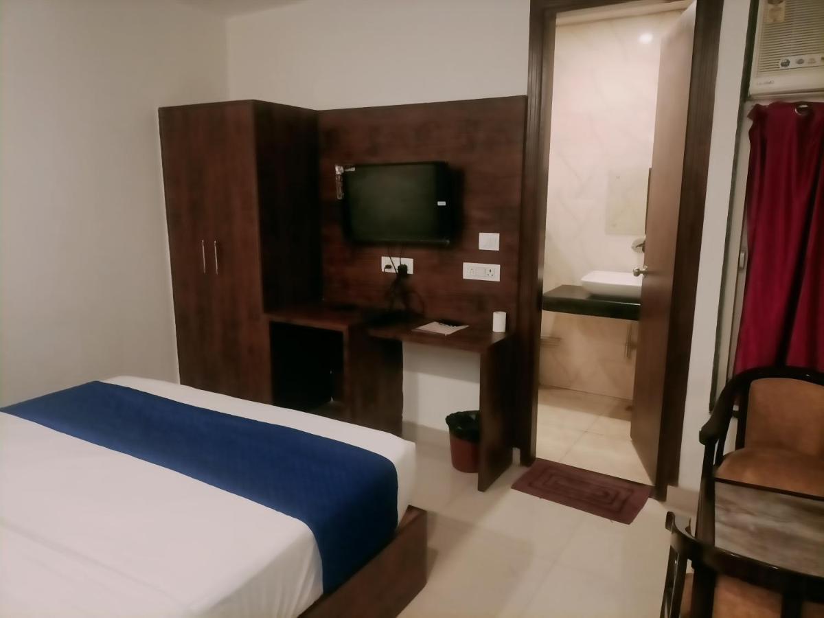 Hotel Le Mount Near Igi Airport ニューデリー エクステリア 写真