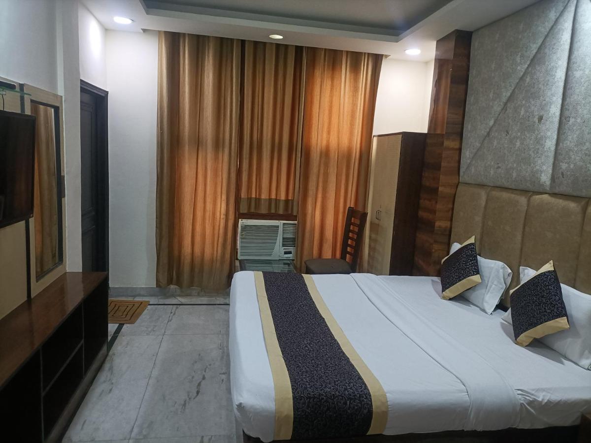 Hotel Le Mount Near Igi Airport ニューデリー エクステリア 写真