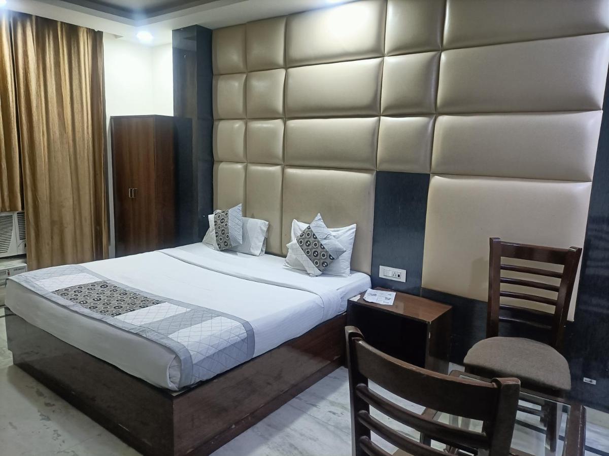 Hotel Le Mount Near Igi Airport ニューデリー エクステリア 写真