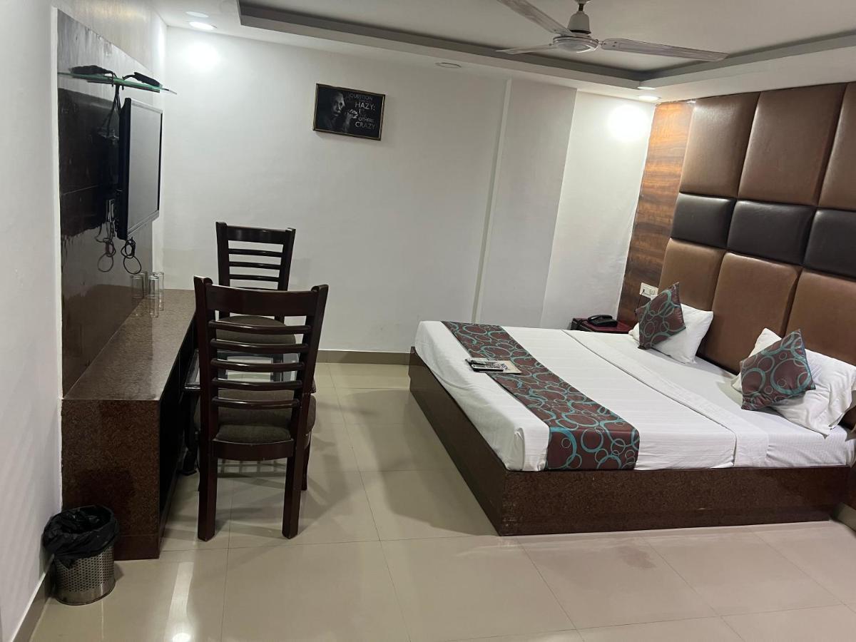 Hotel Le Mount Near Igi Airport ニューデリー エクステリア 写真