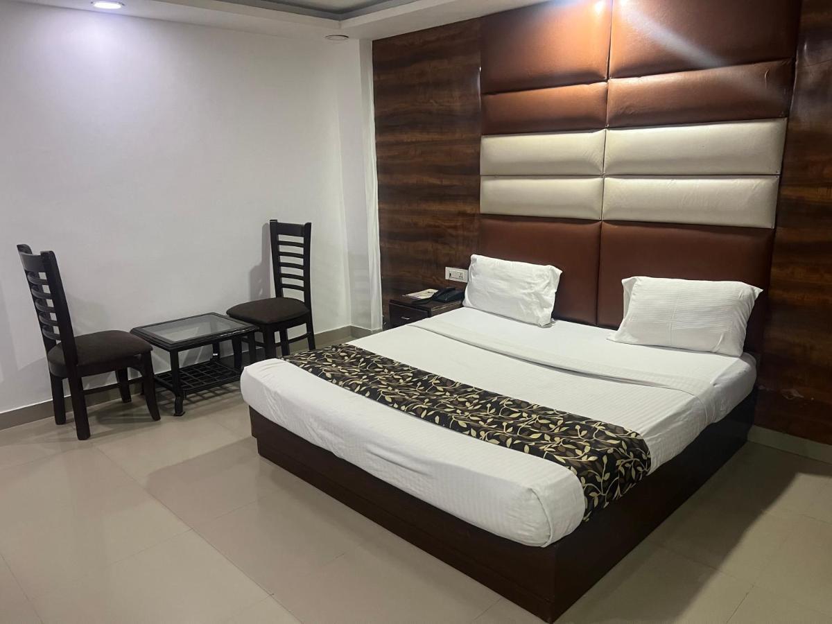 Hotel Le Mount Near Igi Airport ニューデリー エクステリア 写真