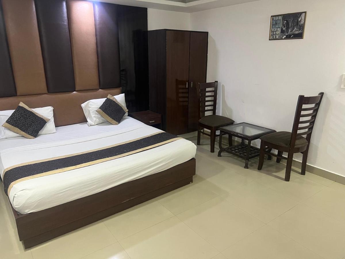Hotel Le Mount Near Igi Airport ニューデリー エクステリア 写真